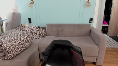 Snapshot of oliverrgroove chatting on 25, 12, 2024 oliverrgroove online show from 25, 12, 2024