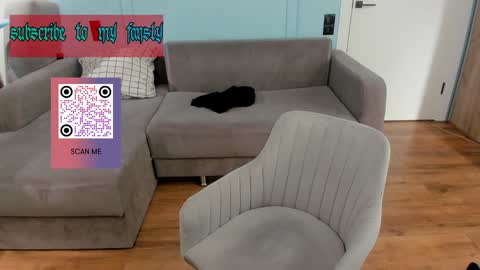 Snapshot of oliverrgroove chatting on 28, 1, 2025 oliverrgroove online show from 28, 1, 2025