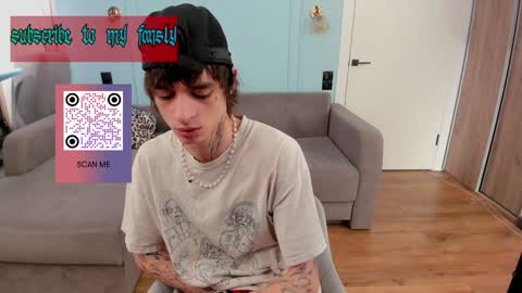 Snapshot of oliverrgroove chatting on 6, 2, 2025 oliverrgroove online show from 6, 2, 2025