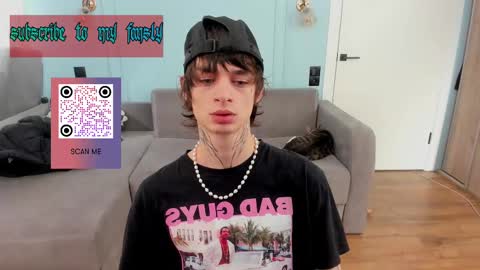 Snapshot of oliverrgroove chatting on 12, 2, 2025 oliverrgroove online show from 12, 2, 2025