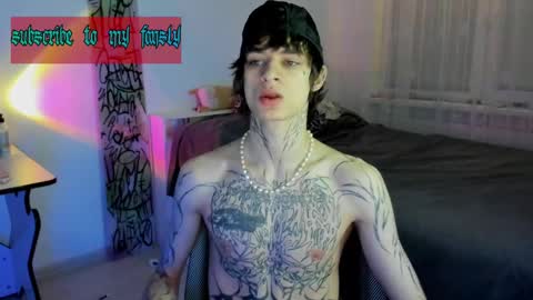 Snapshot of oliverrgroove chatting on 4, 3, 2025 oliverrgroove online show from 4, 3, 2025