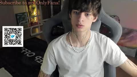 Snapshot of oliverrgroove chatting on 7, 10, 2025 oliverrgroove online show from 7, 10, 2025