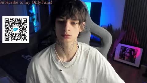 Snapshot of oliverrgroove chatting on 27, 11, 2025 oliverrgroove online show from 27, 11, 2025