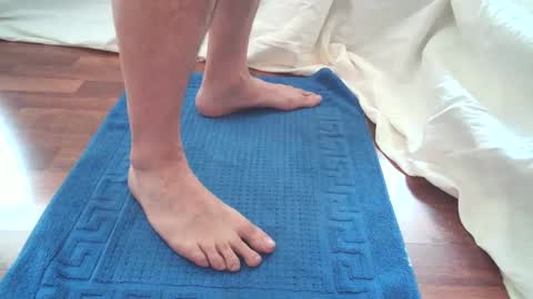 oliverthomsen2 online show from 25, 1, 2025