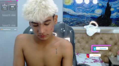 Snapshot of olivertwinky_ chatting on 30, 9, 2025 Oliver online show from 30, 9, 2025