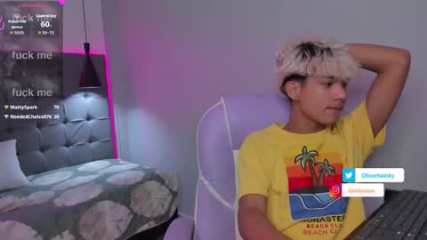 Snapshot of olivertwinky_ chatting on 5, 11, 2025 Oliver online show from 5, 11, 2025