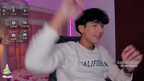 Snapshot of olivertwinky_ chatting on 20, 11, 2025 Oliver online show from 20, 11, 2025