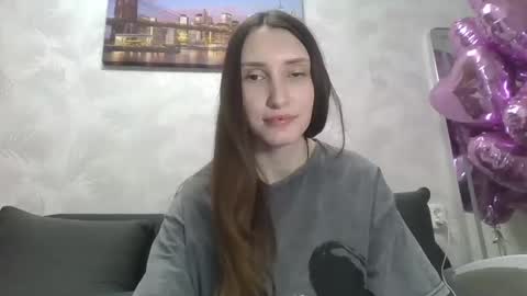 Olivia online show from 19, 2, 2025