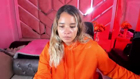  OLIVIA  online show from 29, 9, 2025