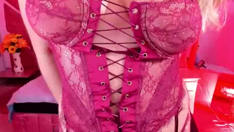  OLIVIA  online show from 26, 4, 2026