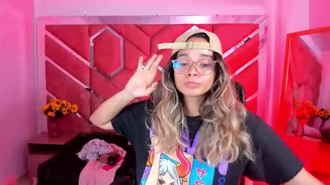  OLIVIA  online show from 8, 6, 2026