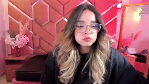 Snapshot of olivia_fox69 chatting on 9, 7, 2026 OLIVIA online show from 9, 7, 2026