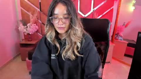 Snapshot of olivia_fox69 chatting on 10, 7, 2026 OLIVIA online show from 10, 7, 2026