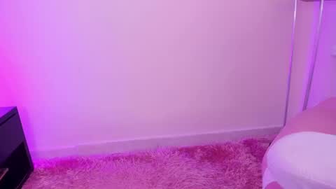 Snapshot of olivia_fx chatting on 13, 12, 2024 Maria online show from 13, 12, 2024