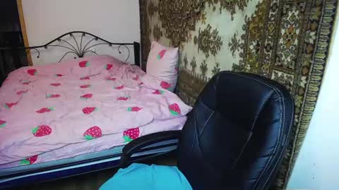 olivia_graceee online show from 13, 7, 2026