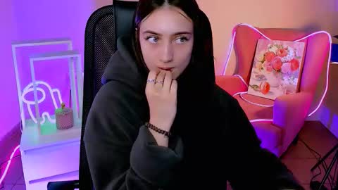 olivia_norton_ online show from 30, 9, 2025