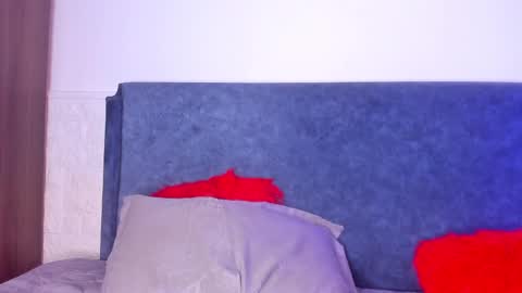 Snapshot of oliviabrady1 chatting on 19, 12, 2024 OLIVIA online show from 19, 12, 2024