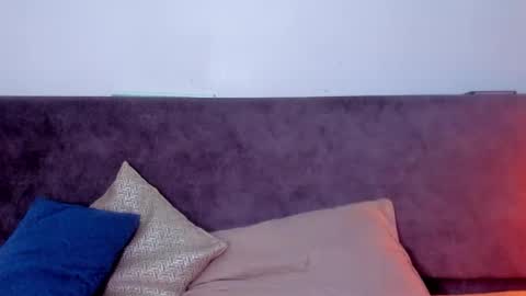 OLIVIA online show from 21, 4, 2026