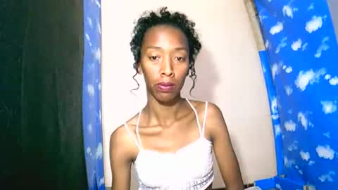 oliviah27 online show from 1, 10, 2025