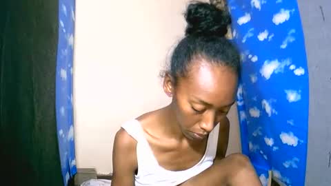 oliviah27 online show from 4, 10, 2025