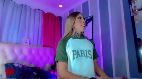 oliviahot01 online show from 21, 4, 2026