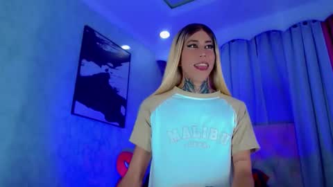 oliviahot01 online show from 22, 5, 2026