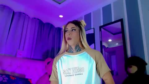 oliviahot01 online show from 11, 6, 2026