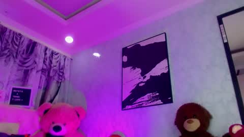 oliviahot01 online show from 30, 6, 2026
