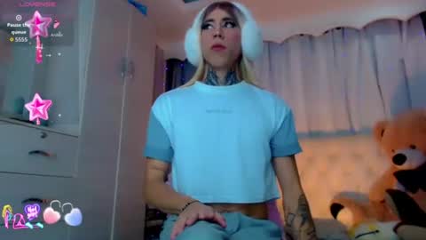 oliviahot01 online show from 23, 7, 2026