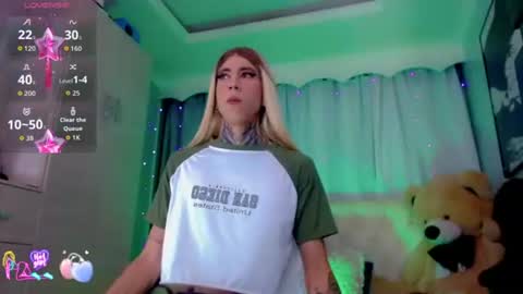 oliviahot01 online show from 25, 7, 2026
