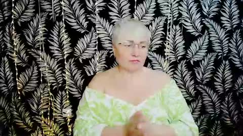 Kelly online show from 8, 6, 2026