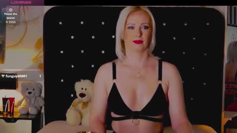 Snapshot of oliviashaw22 chatting on 12, 2, 2026 Olivia online show from 12, 2, 2026