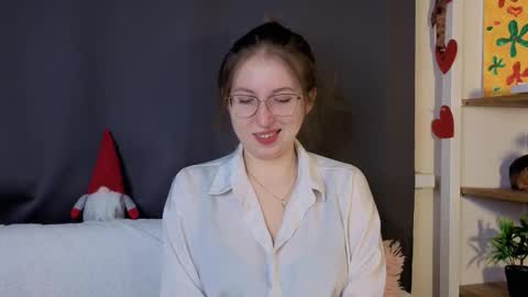 Snapshot of oliviavele chatting on 12, 1, 2026 Kylie online show from 12, 1, 2026