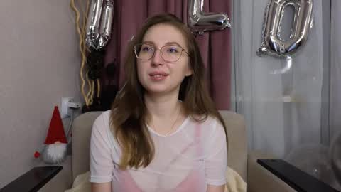 Snapshot of oliviavele chatting on 19, 2, 2026 Kylie online show from 19, 2, 2026