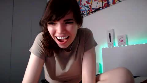 Snapshot of olivka_flower chatting on 18, 12, 2024 Angelina Lina online show from 18, 12, 2024