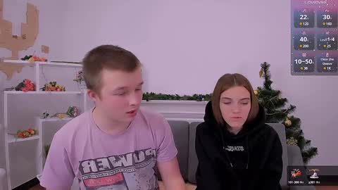 Snapshot of ollistiw chatting on 7, 12, 2024 Olli and Stiw online show from 7, 12, 2024