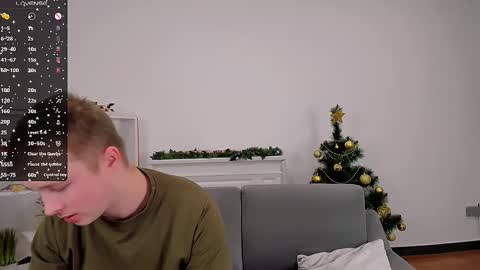 Snapshot of ollistiw chatting on 24, 12, 2024 Olli and Stiw online show from 24, 12, 2024