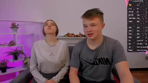 Snapshot of ollistiw chatting on 6, 3, 2025 Olli and Stiw online show from 6, 3, 2025