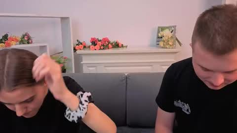 Snapshot of ollistiw chatting on 9, 10, 2025 Olli and Stiw online show from 9, 10, 2025