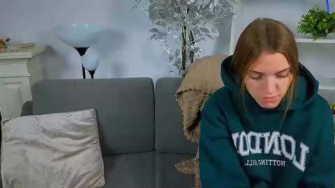 Snapshot of ollistiw chatting on 29, 10, 2025 Olli and Stiw online show from 29, 10, 2025