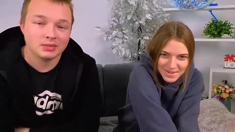 Snapshot of ollistiw chatting on 14, 11, 2025 Olli and Stiw online show from 14, 11, 2025