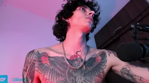Snapshot of olliver___y chatting on 12, 12, 2024 online show from 12, 12, 2024