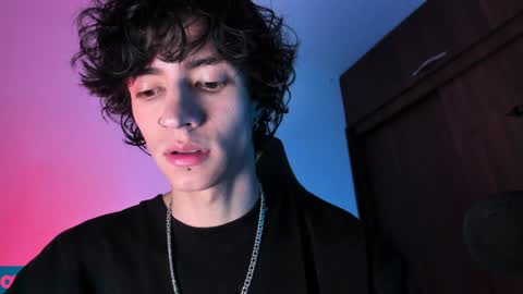 Snapshot of olliver___y chatting on 31, 12, 2024 online show from 31, 12, 2024