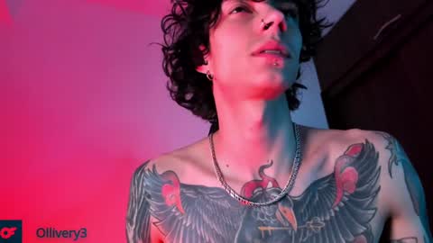 Snapshot of olliver___y chatting on 14, 1, 2025 online show from 14, 1, 2025