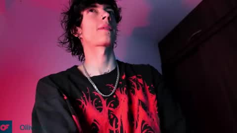 Snapshot of olliver___y chatting on 13, 2, 2025 online show from 13, 2, 2025