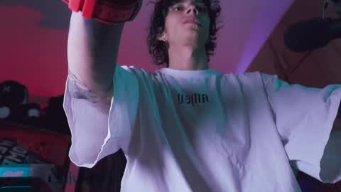 Snapshot of olliver___y chatting on 11, 9, 2025 online show from 11, 9, 2025