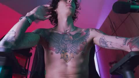 Snapshot of olliver___y chatting on 23, 9, 2025 online show from 23, 9, 2025