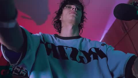 Snapshot of olliver___y chatting on 3, 10, 2025 online show from 3, 10, 2025