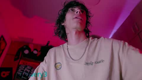 Snapshot of olliver___y chatting on 23, 10, 2025 online show from 23, 10, 2025