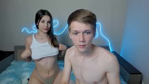 Oliver and Mira online show from 4, 10, 2025